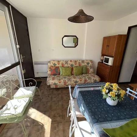 Apartament T2 Rdc Avec Parking, Proche Centre Et A - Fr-1-702-12 *